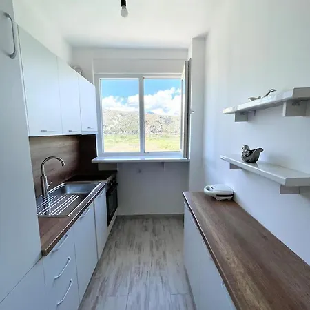 Shengjin Appartement *