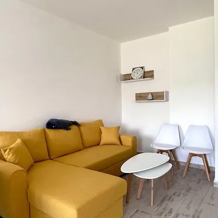 Shengjin Apartment