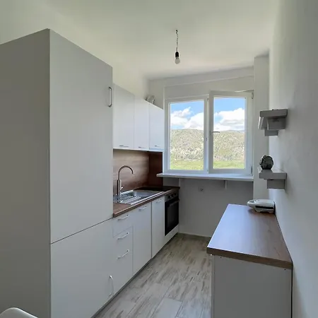 Shengjin Appartement *